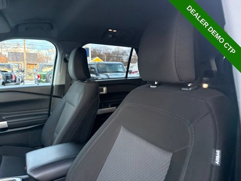 Used 2023 Ford Explorer XLT AWD/4WD image 23