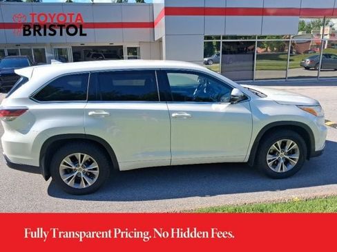 Used 2014 Toyota Highlander Plus AWD/4WD image 3