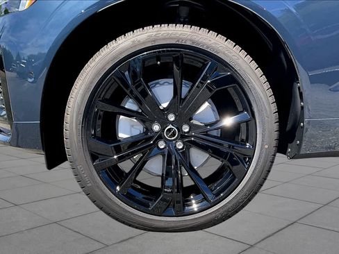 New 2026 Volvo XC60 B5 Ultra w/ Protection Package Premier AWD/4WD image 16
