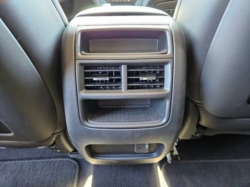 Used 2019 Cadillac XT5 Luxury FWD image 11