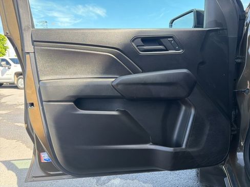 Used 2024 Chevrolet Colorado Trail Boss w/ Advanced Trailering Package AWD/4WD image 6