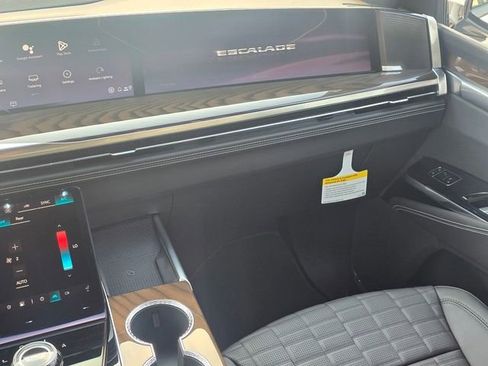 New 2026 Cadillac Escalade ESV Platinum Sport image 20