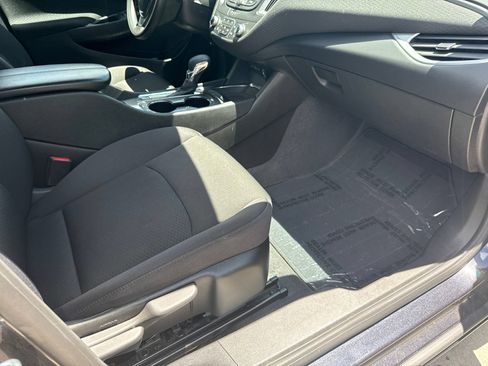 Used 2023 Chevrolet Malibu LT FWD image 33