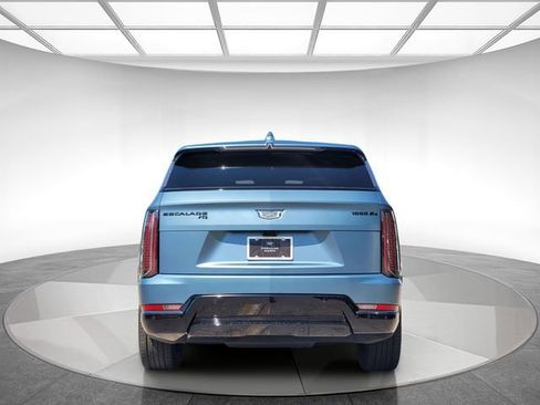 New 2025 Cadillac Escalade IQ Sport 2 w/ LPO, ONYX Package image 6