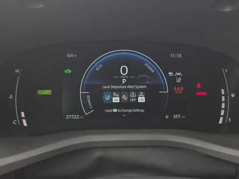 Used 2025 Toyota Camry SE w/ Multimedia Upgrade Package image 18