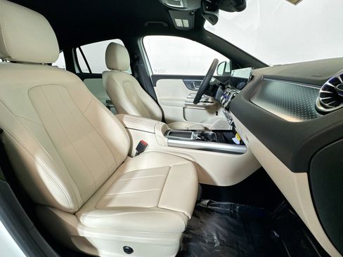 New 2025 Mercedes-Benz GLA 250 image 25