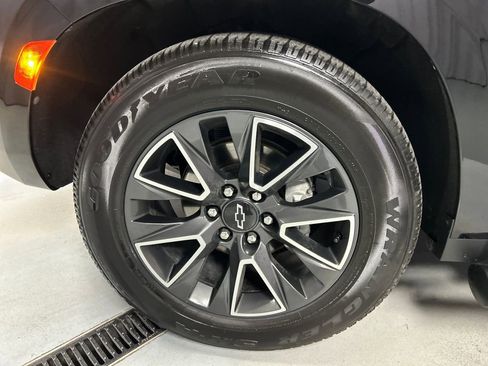 Used 2021 Chevrolet Tahoe Z71 image 9