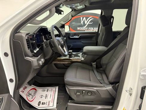 New 2026 GMC Sierra 1500 Elevation image 9