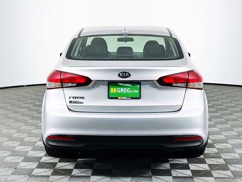 Used 2017 Kia Forte LX image 8