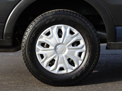 Used 2023 Ford Transit 350 XLT image 21