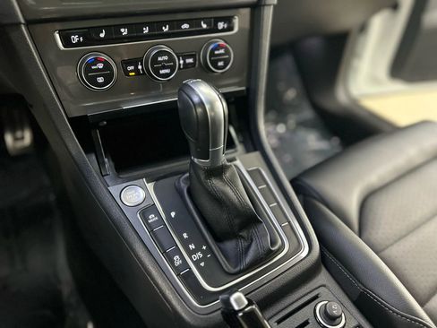 Used 2017 Volkswagen Golf Alltrack S image 15