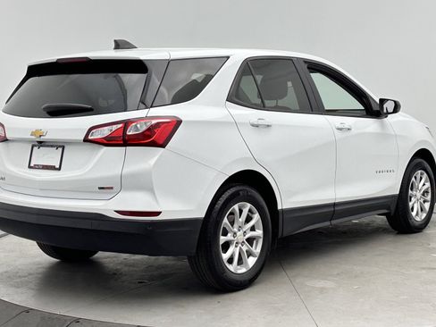 Used 2021 Chevrolet Equinox LS w/ LS Convenience Package FWD image 7