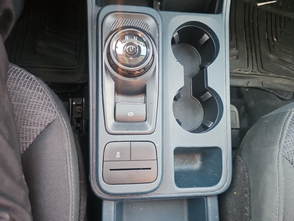 Certified 2025 Ford Maverick XL FWD image 18