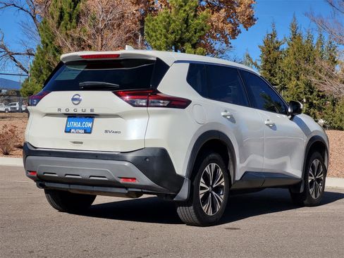 Used 2021 Nissan Rogue SV image 5