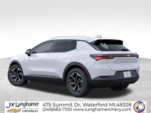 New 2026 Chevrolet Equinox EV LT image 3