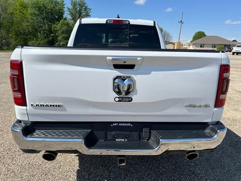 Used 2019 RAM 1500 Laramie AWD/4WD image 4
