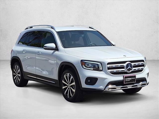 Used 2022 Mercedes-Benz GLB 250 image 3