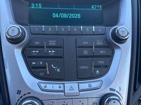 Used 2015 Chevrolet Equinox LS image 22