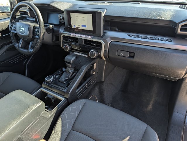 Used 2026 Toyota Tacoma SR5 AWD/4WD image 30