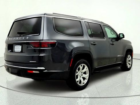 Used 2022 Jeep Wagoneer Series I w/ Premium Group I AWD/4WD image 5