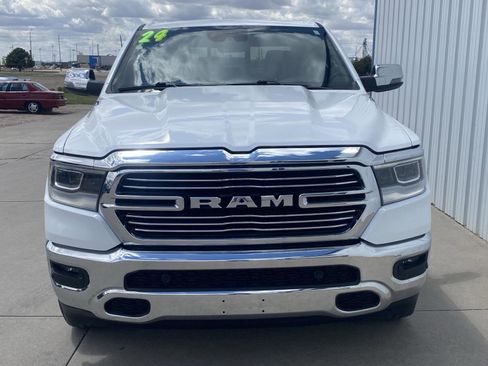 Used 2024 RAM 1500 Laramie AWD/4WD image 2