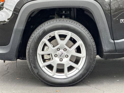 Used 2022 Jeep Renegade Latitude w/ Convenience Group image 33