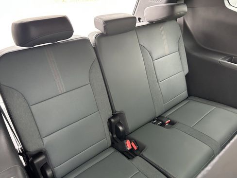 New 2026 GMC Acadia AT4 image 44