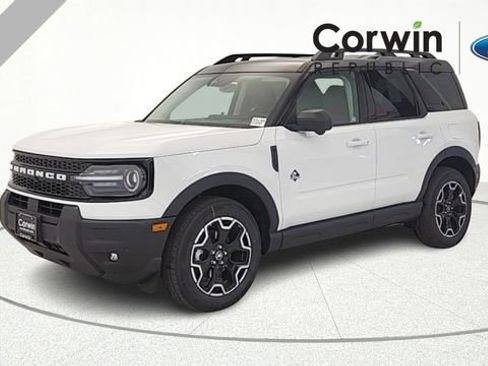 New 2025 Ford Bronco Sport Outer Banks w/ Outer Banks Tech Package+ AWD/4WD image 3