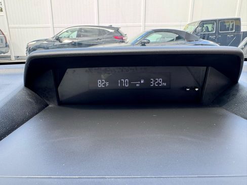 Used 2023 Subaru Impreza 2.0i AWD/4WD image 33