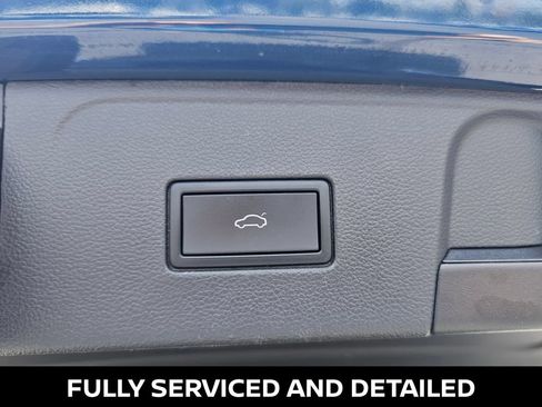 Used 2023 Volkswagen Atlas SE FWD image 12