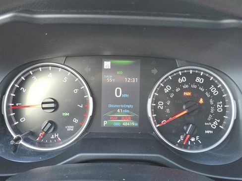 Used 2022 Toyota RAV4 XLE image 19