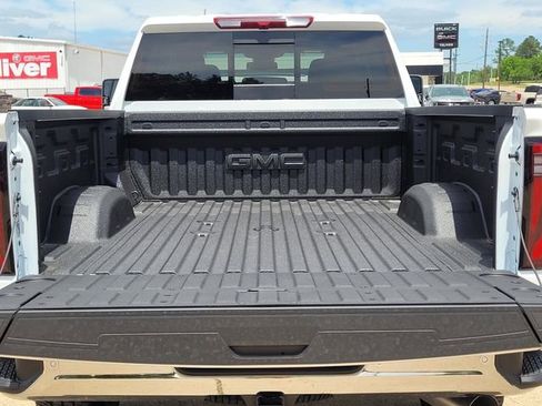 New 2026 GMC Sierra 2500 SLT w/ Texas SLT Premium Package AWD/4WD image 9