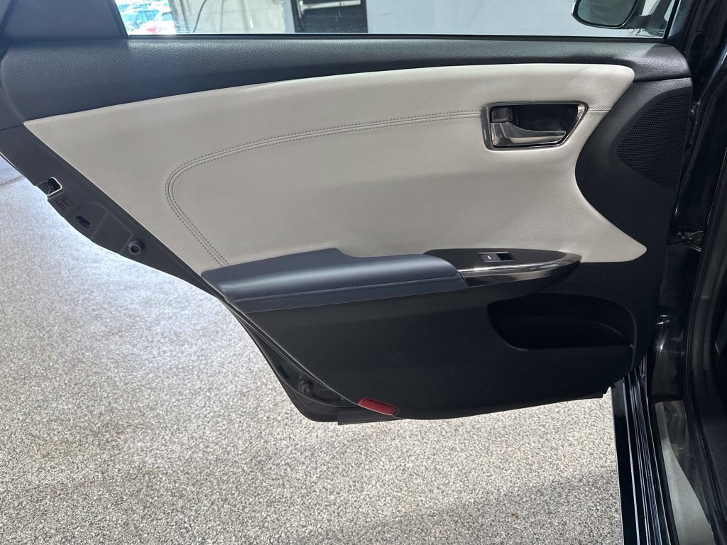 Used 2014 Toyota Avalon XLE Touring FWD image 14