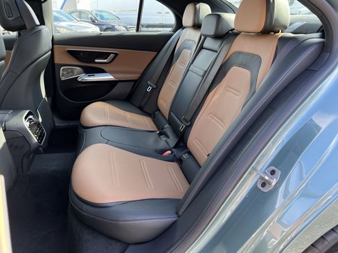 New 2026 Mercedes-Benz E 53 AMG e 4MATIC Sedan image 23