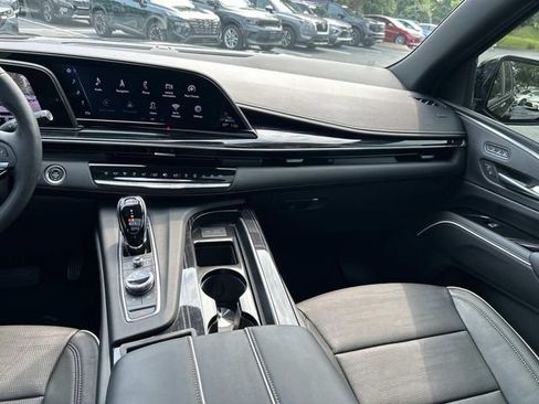 Used 2022 Cadillac Escalade Sport w/ Touring Package AWD/4WD image 16