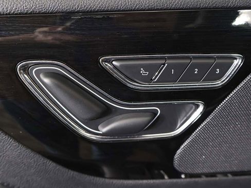 Used 2023 Lincoln Aviator Standard image 34