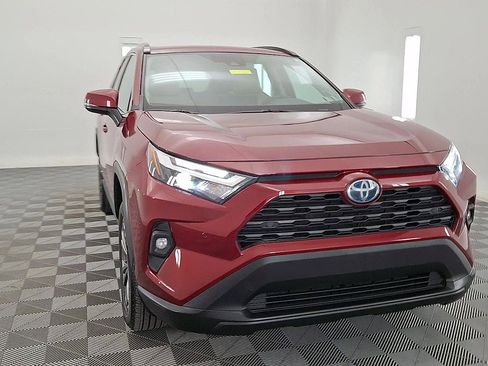 Certified 2023 Toyota RAV4 XLE Premium image 7