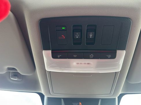 Used 2023 Nissan Rogue SV w/ SV Premium Package image 20