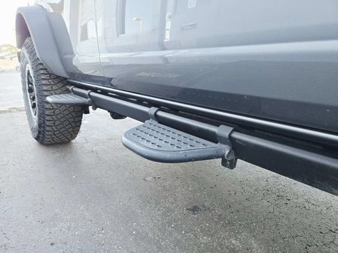 Used 2023 Ford Bronco Badlands w/ Sasquatch Package image 14