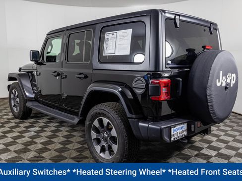 Used 2022 Jeep Wrangler Unlimited Sahara w/ LED Lighting Group AWD/4WD image 15
