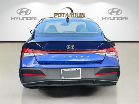 Certified 2026 Hyundai Elantra Sport FWD image 6