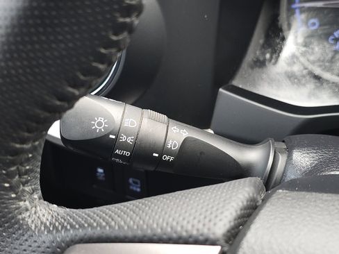 Used 2023 Toyota Tacoma Limited image 36