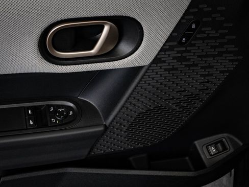 Certified 2025 MINI Cooper S image 24