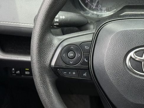 Used 2024 Toyota RAV4 XLE AWD/4WD image 14