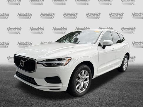 Used 2020 Volvo XC60 T5 Momentum w/ Protection Package Premier FWD image 5