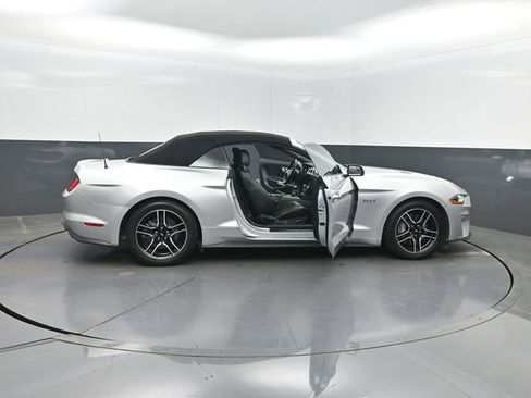 Used 2019 Ford Mustang GT Premium RWD image 35