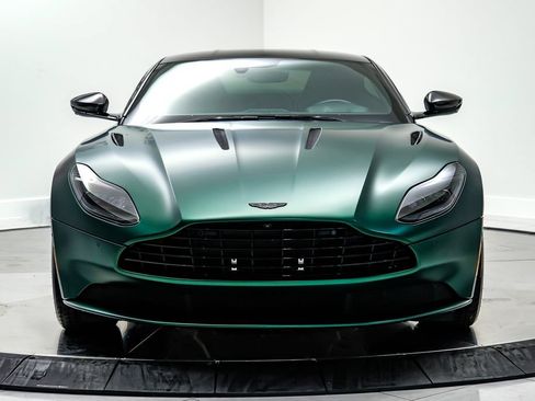 Used 2020 Aston Martin DB11 AMR RWD image 2