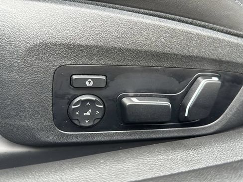Used 2025 BMW M4 Coupe w/ Executive Package RWD image 12