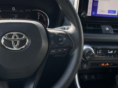 Used 2023 Toyota RAV4 XLE image 14