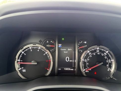 Used 2024 Toyota 4Runner TRD Sport AWD/4WD image 8